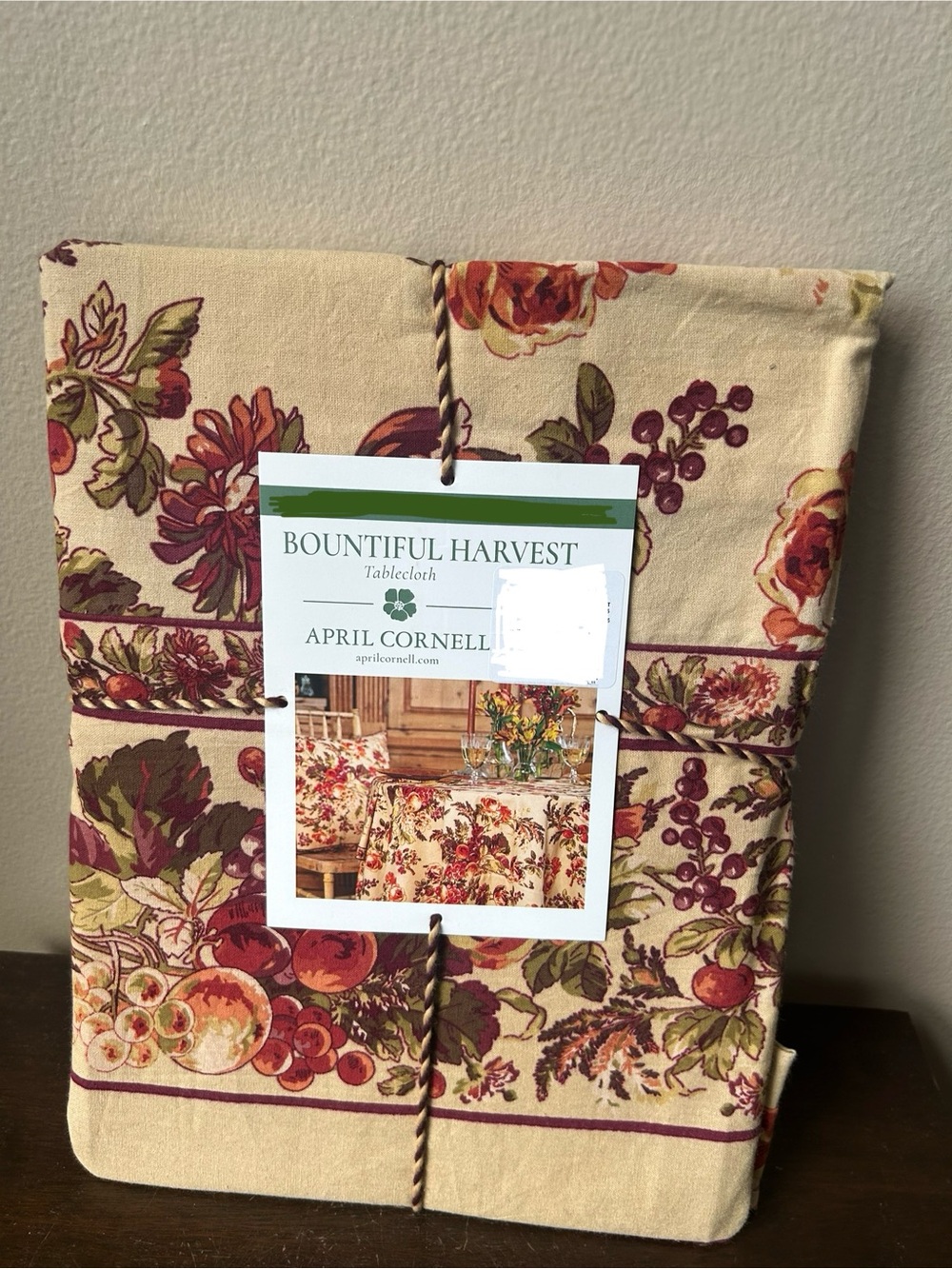 April Cornell Cotton Tablecloth Bountiful Harvest 70” Round Floral New
